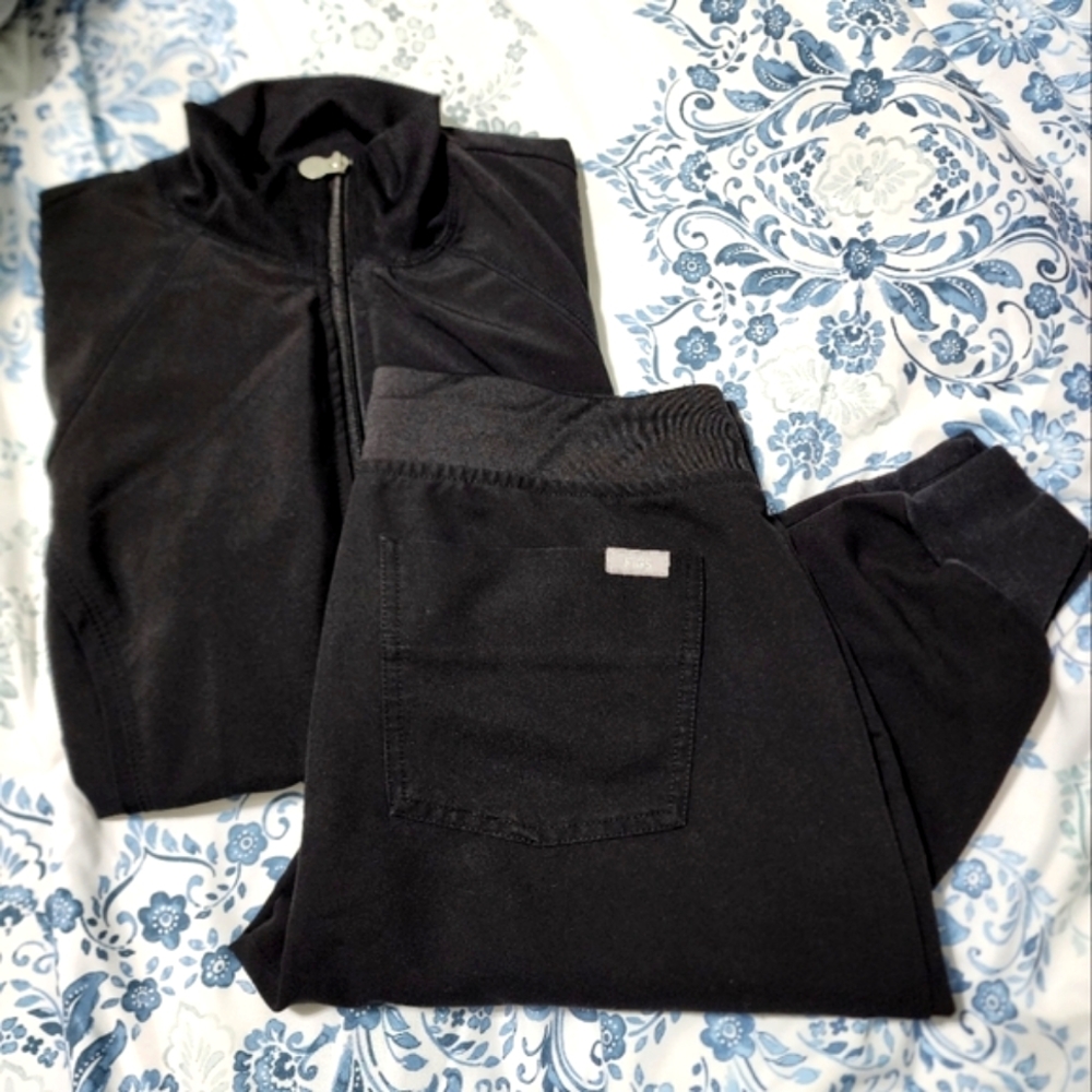 Black Set - Figs Jogger Pants and Infinity Jacket
